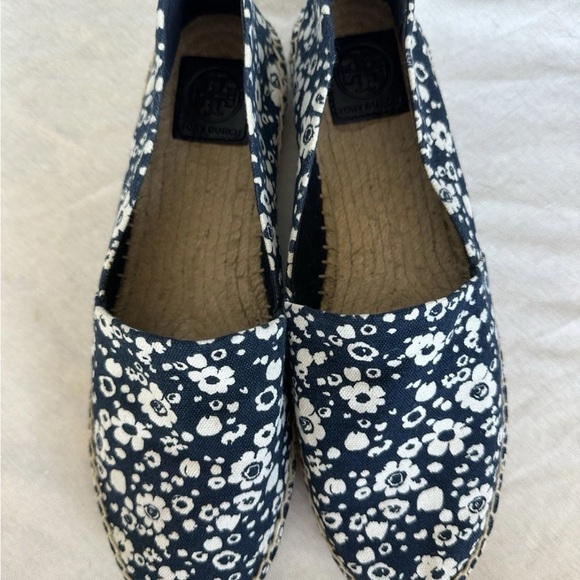 Tory Burch Shoes - Tory Burch Canvas Navy with white Floral print back logo Espadrilles size 10